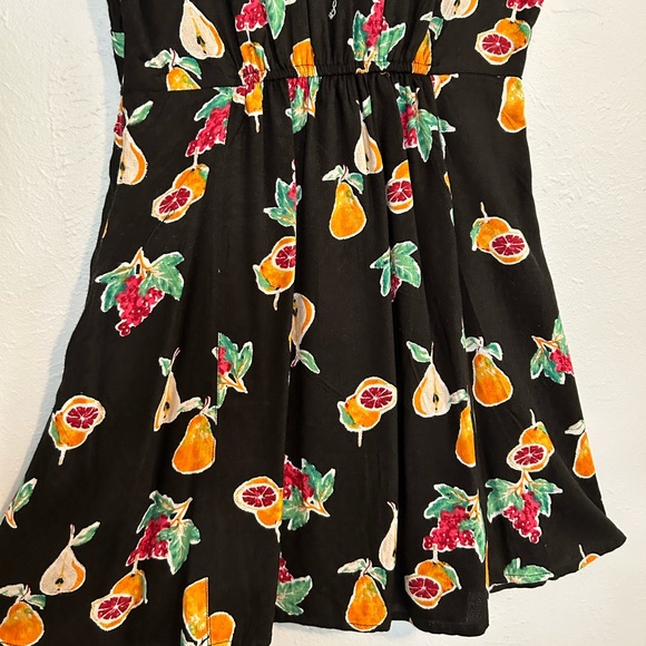 SOLDDD!! NO LONGER AVAILABLE!!! Urban Outfitters Harlow Twist-Front Mini Dress! - Picture 9 of 9